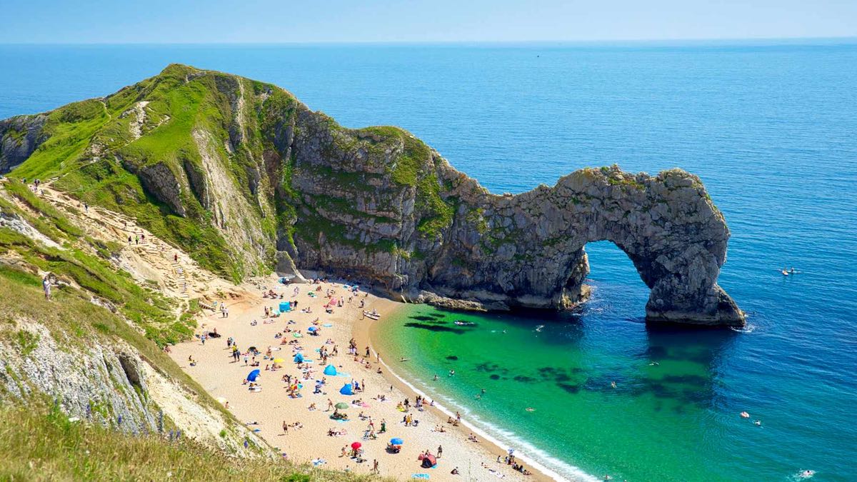 Which Beach is located in the Northern Hemisphere? Top 35 Beaches To Visit 2023